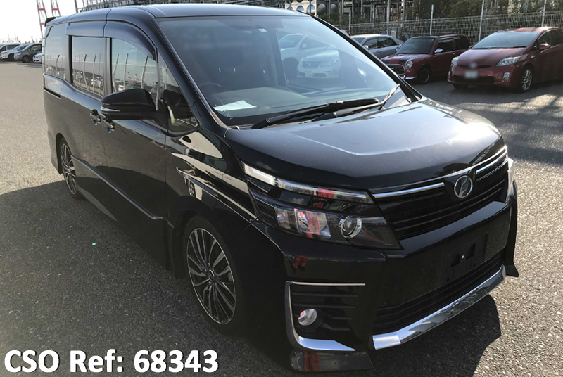 Toyota / Voxy 2014